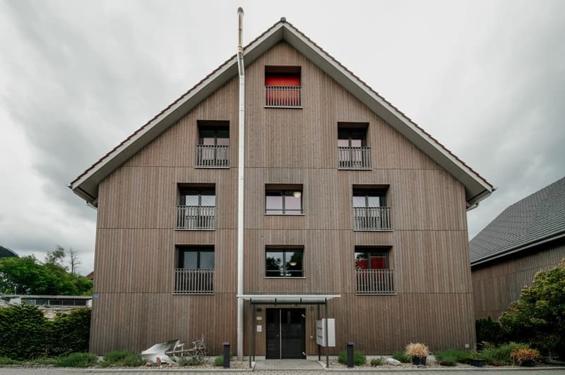 Appartement moderne et lumineux de 3,5 pièces avec deux balcons (3)
