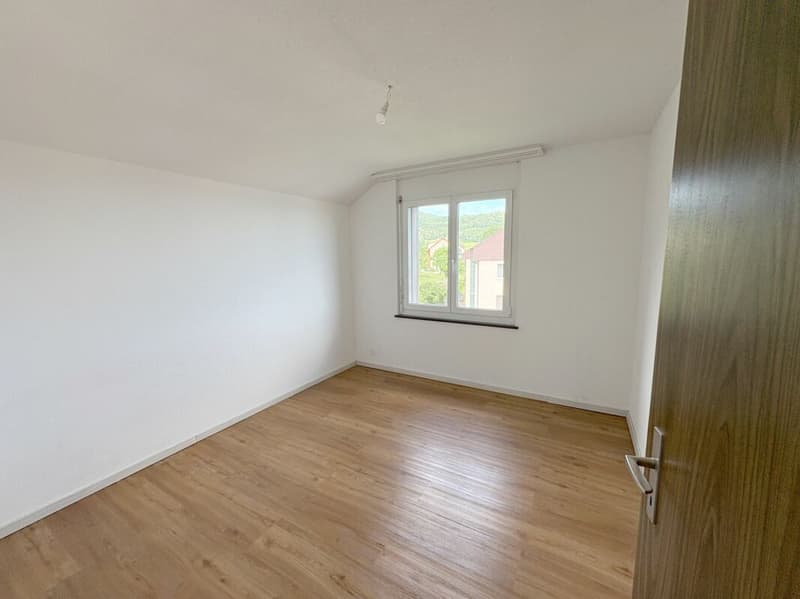 Appartement spacieux 4,5 pièces avec vue imprenable et 170 m² d'espace habitable (9)