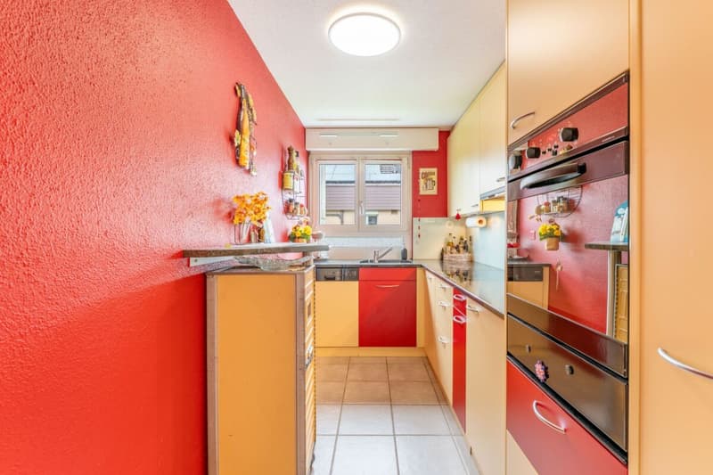 Ideale per i primi acquirenti, le giovani coppie o le famiglie che cercano un condominio solido e non vogliono ristrutturare immediatamente. (5)