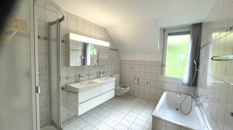 Casa angolare di 5,5 locali con vista molto bella e doppio garage (12)