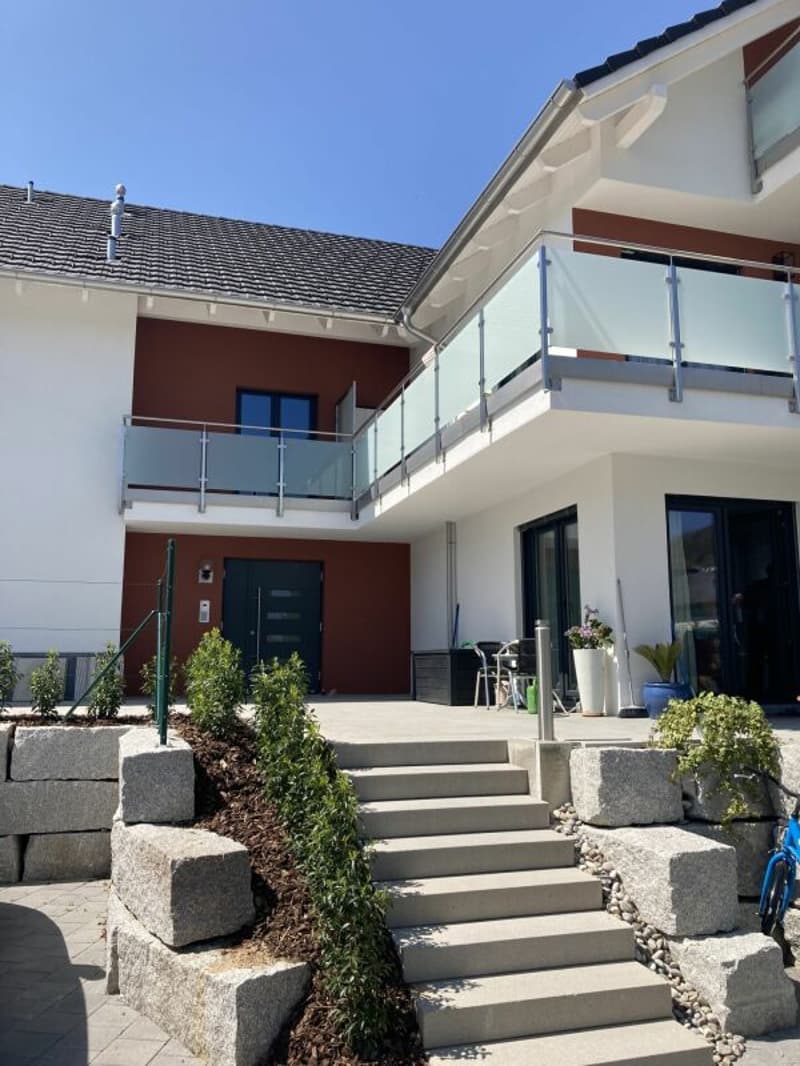 Appartement moderne et ensoleillé de 4,5 pièces (2)
