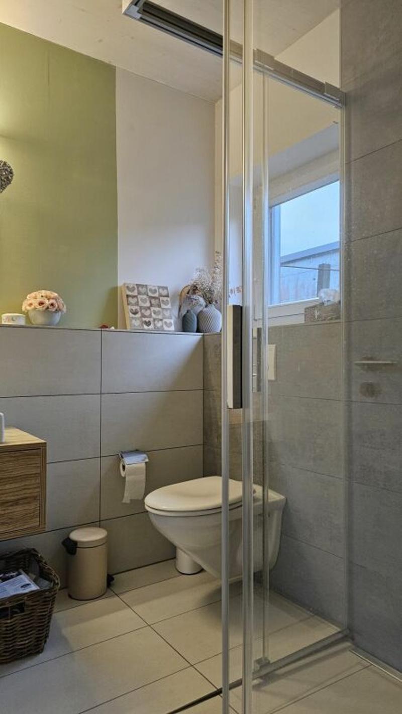 Familiare e in posizione tranquilla vicino ad Aarau Grande casa (semi-) indipendente nella tranquilla Aarauerfeld a Suhr (4)