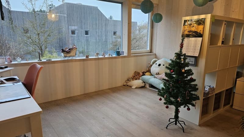 Familiare e in posizione tranquilla vicino ad Aarau Grande casa (semi-) indipendente nella tranquilla Aarauerfeld a Suhr (6)