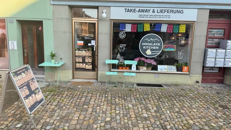 Tibetan-Asian take-away with 6 seats and expansion potential for sale (2)