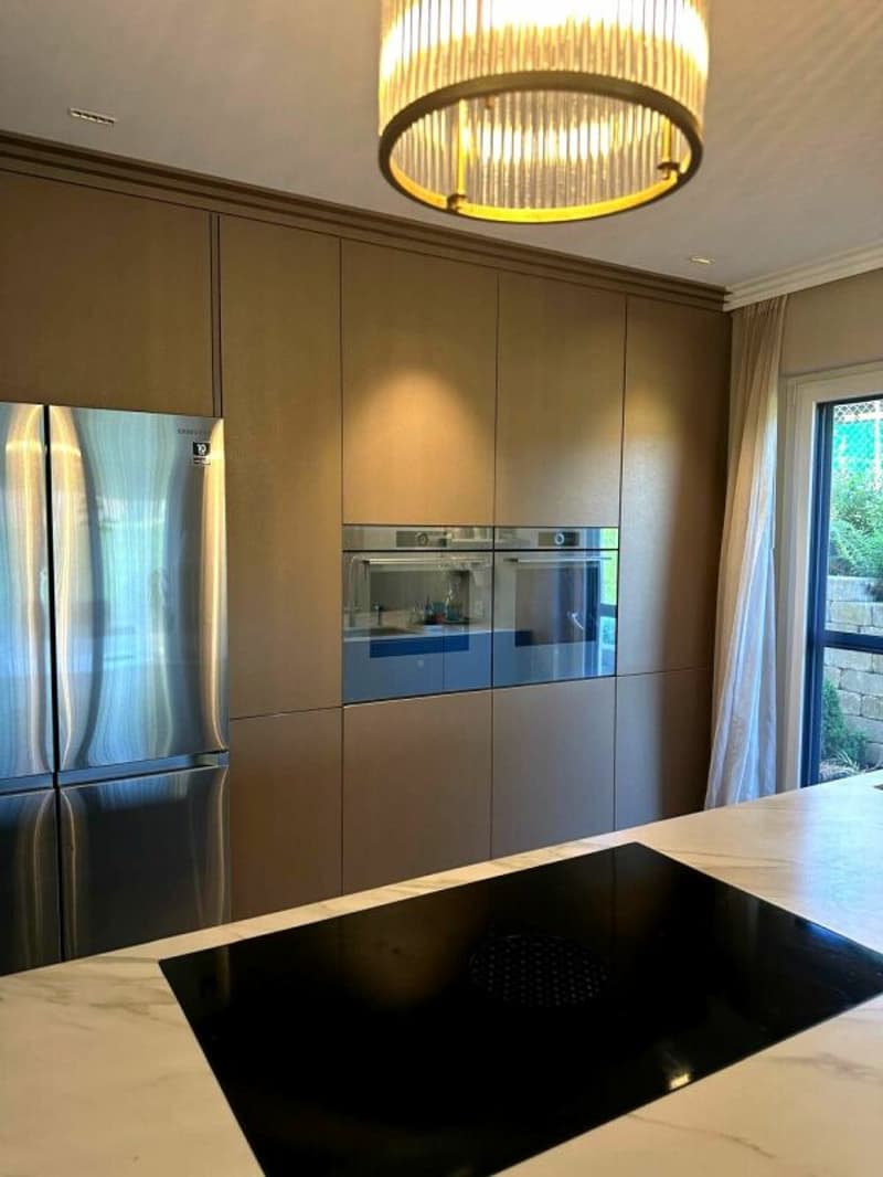 Exklusive Neubau-Villa mit Designerküche - 35 Min. ab Zürich (4)
