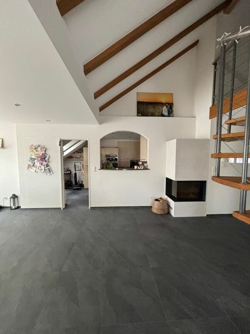 Grosse 5.5-Zimmer-Maisonettewohnung mit Galerie (2)