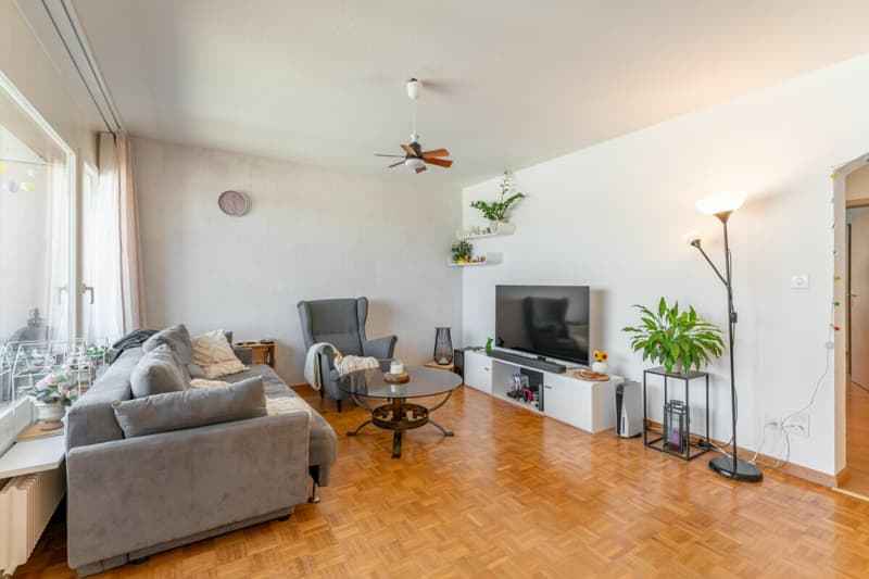 Top Price | 3.5-Room Apartment with Great View, Lift & Parking Space (6)