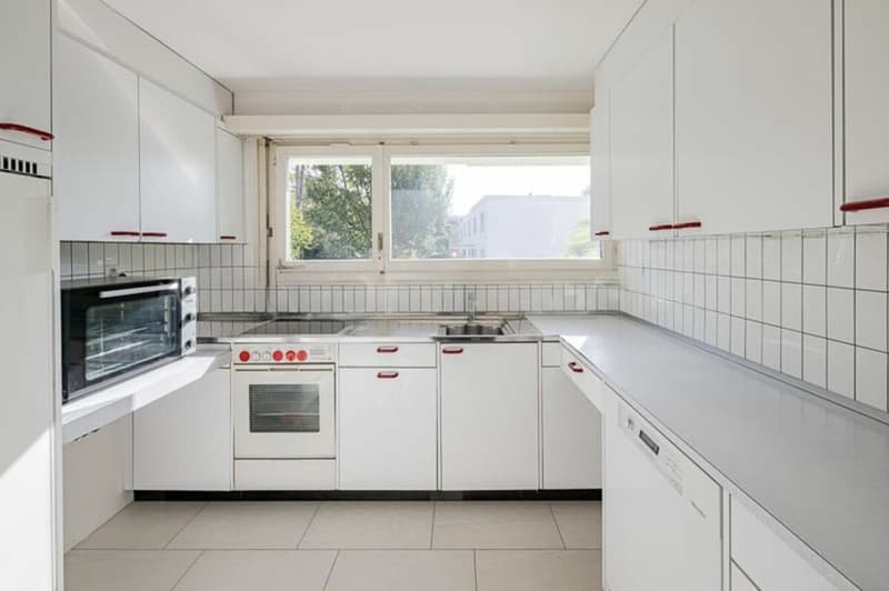 Maison de famille charmante dans un environnement vert à un emplacement idéal ... Reinach/BL (14)