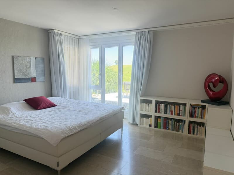 3.5 room terrace house in a quiet, sunny location with unobstructable views of Lake Zurich and the Alps (7)