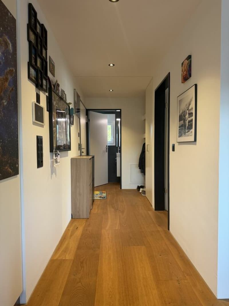 Appartement 2.5 pièces élégant à Hölstein - de haute qualité, calme et prêt à être occupé (8)