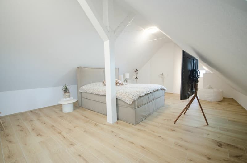 Attraktive 3.5-Zimmer-Dachwohnung mit Galerie (9)