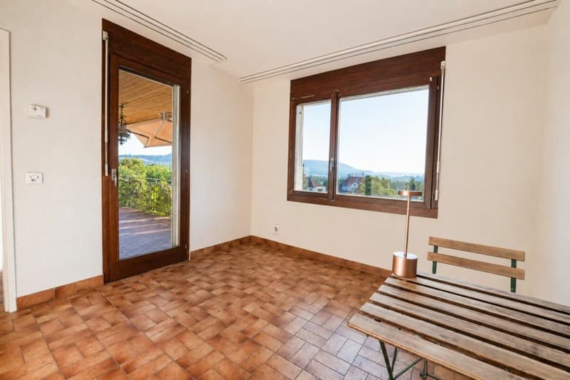 8-1/2-Zimmer Einfamilienhaus mit unverbaubarer SW-Aussicht - Nähe ÖV und Schulen in Dornach (7)