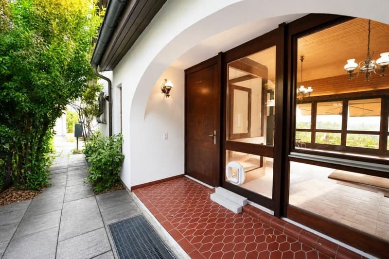 8-1/2-Zimmer Einfamilienhaus mit unverbaubarer SW-Aussicht - Nähe ÖV und Schulen in Dornach (5)