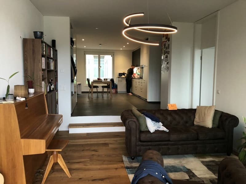 Moderne 4.5 Zimmer Wohnung in Ossingen (3)