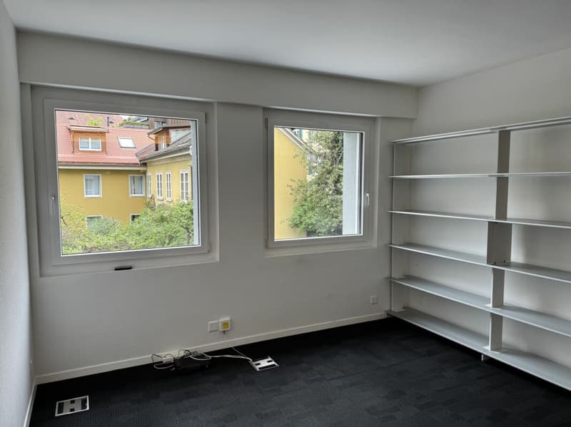 Einzelbüro 14.8m2 in Bürogemeinschaft zu vermieten (1)