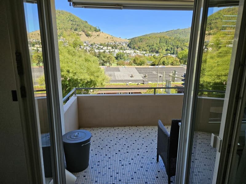 Gepflegte 4.5-Zimmer-Wohnung mit Balkon und schöner Aussicht in Liestal (6)