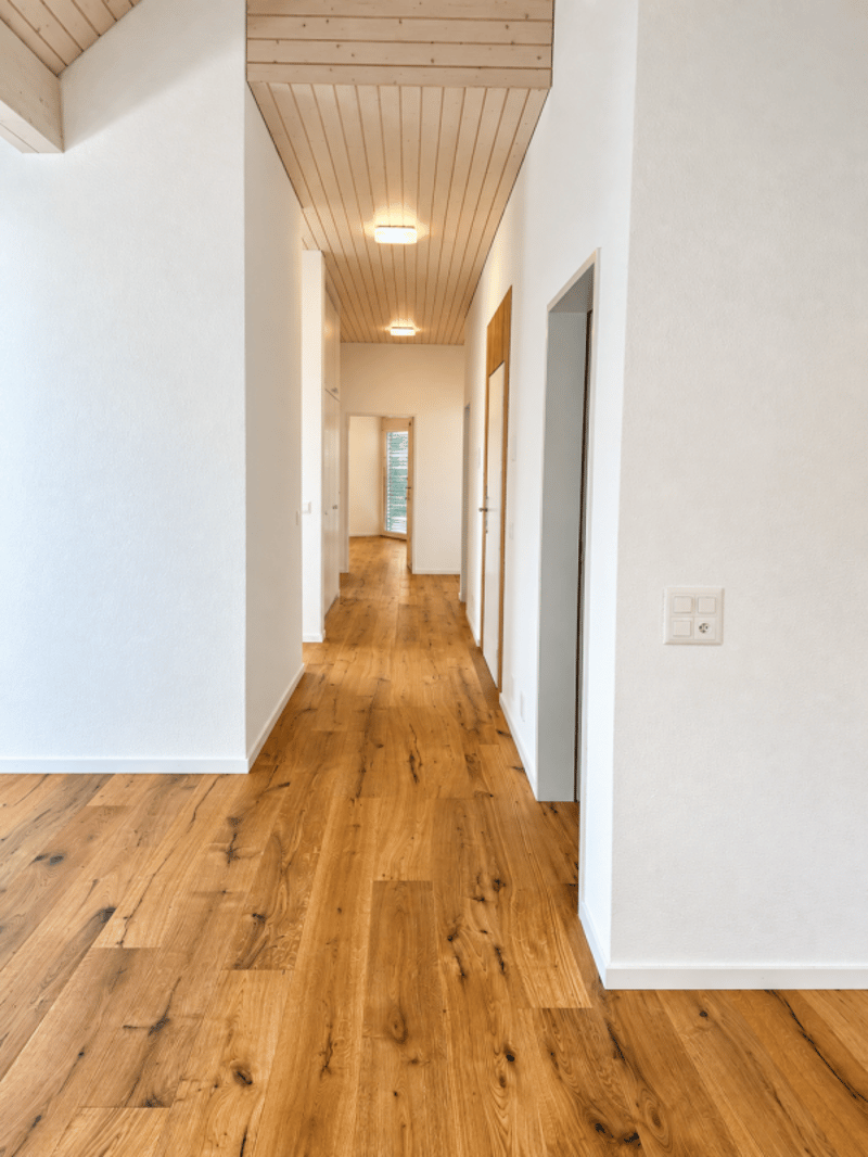 Exklusive 5.5-Zimmer-Dachwohnung mit ca. 160 m² - direkter Liftzugang, Kamin & 4 Tiefgaragenplätze (4)