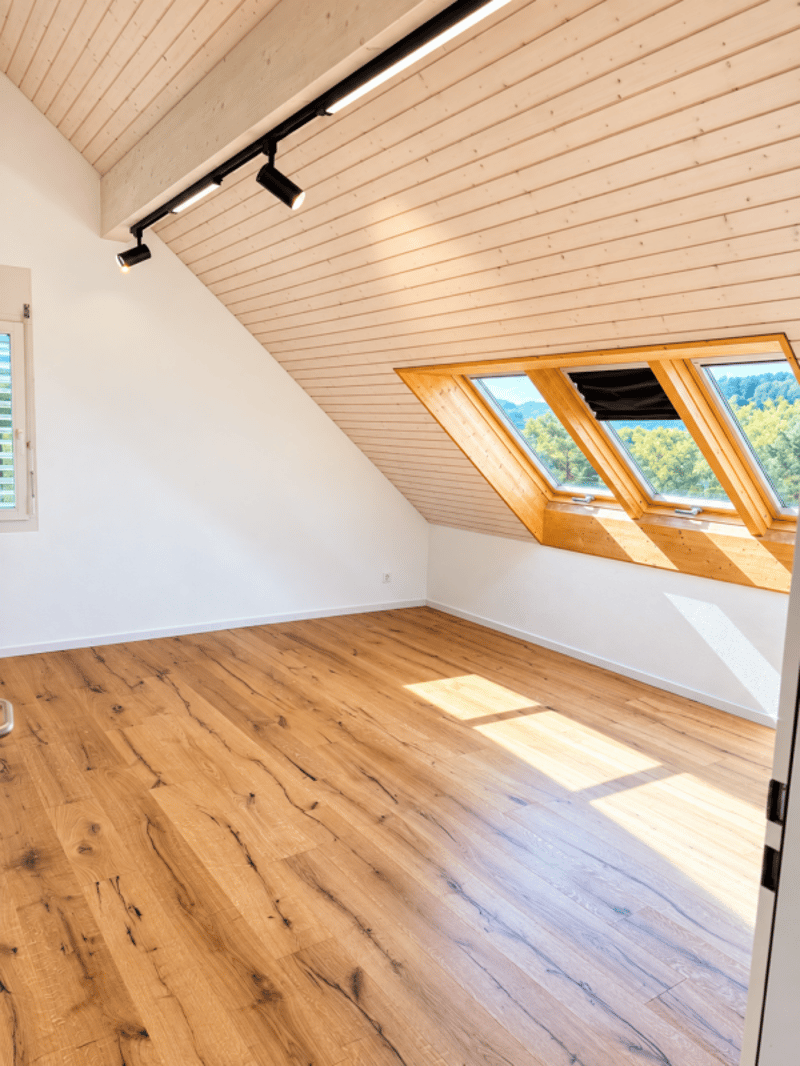 Exklusive 5.5-Zimmer-Dachwohnung mit ca. 160 m² - direkter Liftzugang, Kamin & 4 Tiefgaragenplätze (9)