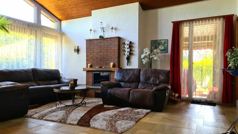 "Charmantes 6-Zi-EFH mit wunderschönem Wintergarten und einer zusätzlichen 2-Zi-Einliegerwohnung" (5)