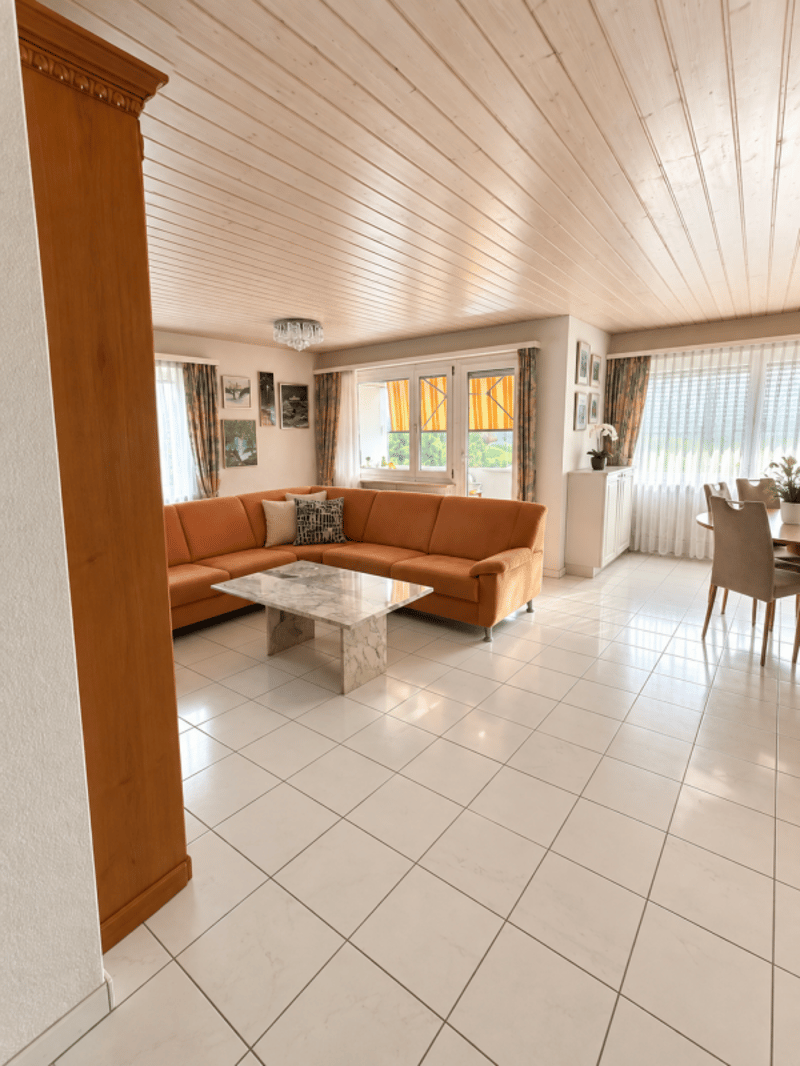 Über den Dächern von Herisau - 4 1/2 Zimmer, Traumterrasse & 2 Garagen (3)