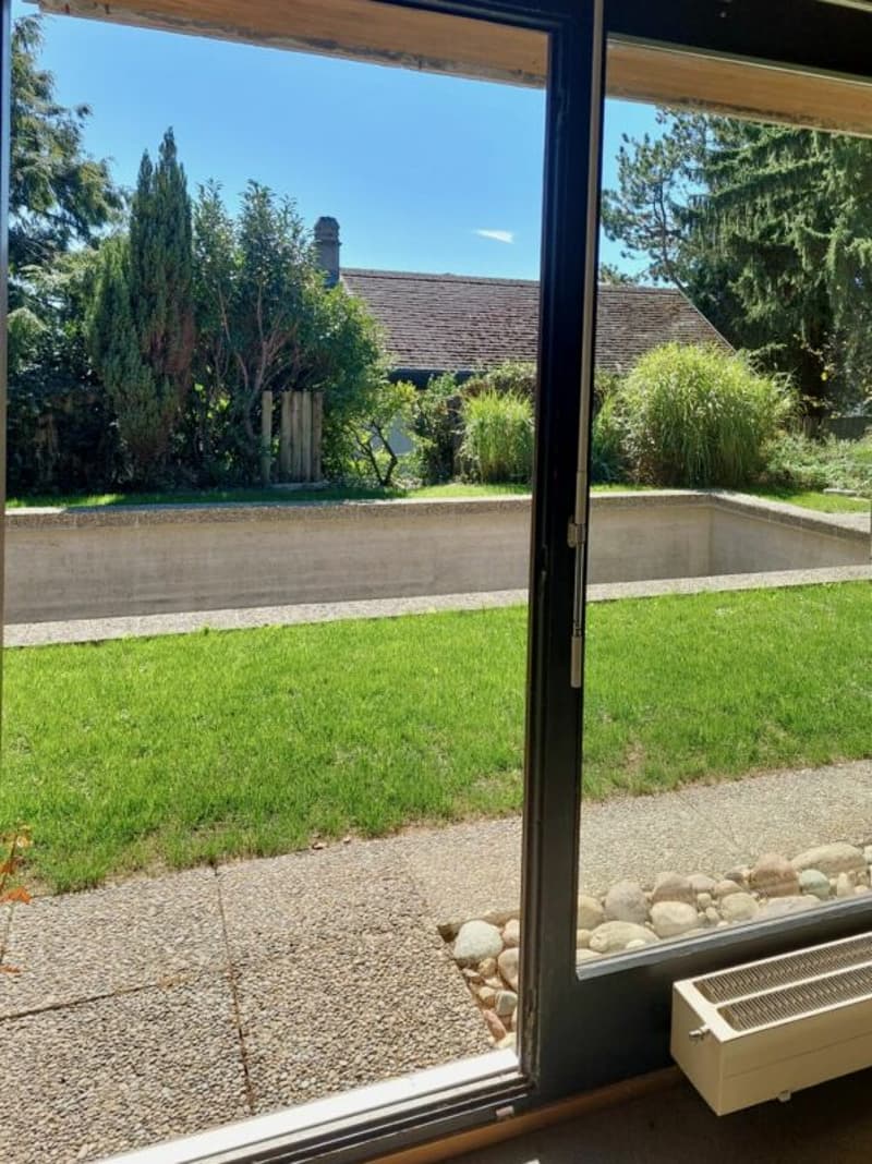 Freistehendes 7-Zimmer-Einfamilienhaus mit Pool und Weitsicht (13)
