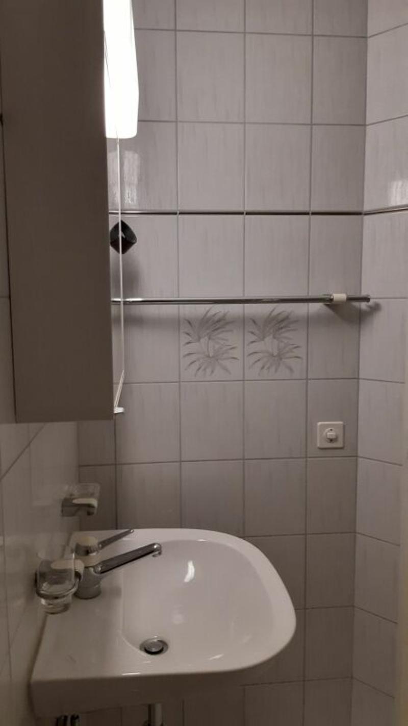 Platzwunder 4 1/2 plus 1 Zimmer 17m2 mit sep. Eingang (6)