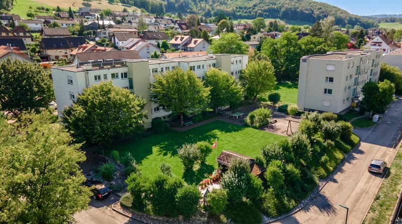 Renoviert & modern mit grossem Gemeinschaftsgarten & Top-Preis-Leistungsverhältnis (1)