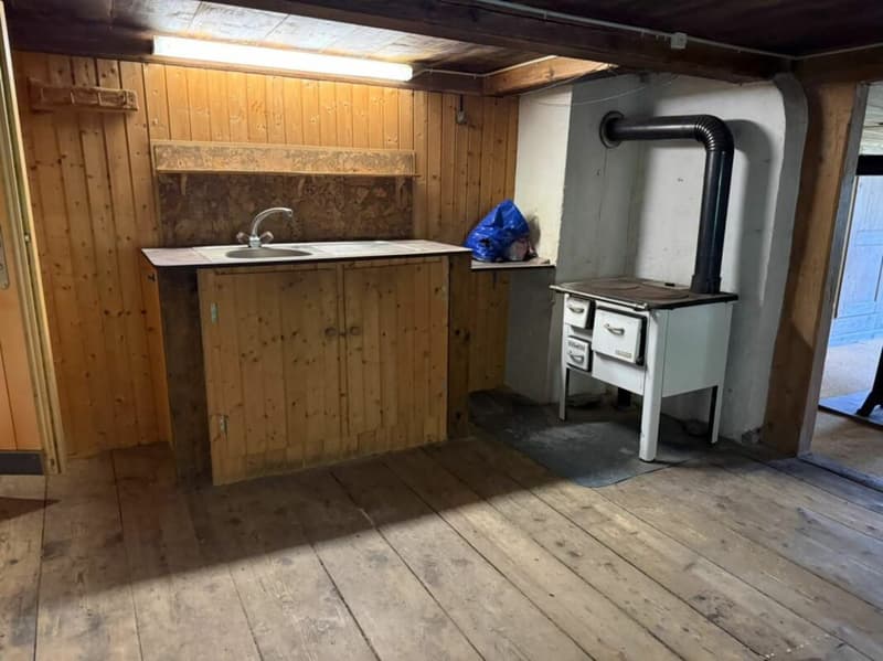 Einmalige Gelegenheit in Lauterbrunnen - Landwirtschaftliche Liegenschaft mit Wohnhaus, Scheune und drei weiteren Grundstücken (11)