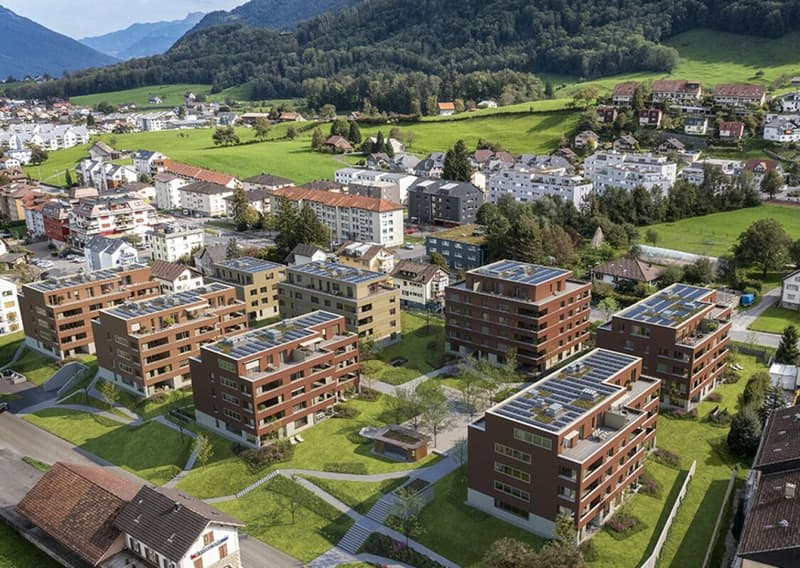Hochwertig ausgebaute 3.5 Zimmer-Wohnung im gepflegten Parco Verde zu vermieten (1)