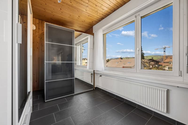 Appartamento di 4.5 locali ben mantenuto con balcone e vista panoramica (7)