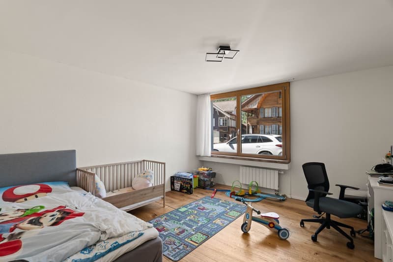 Modern converted 4.5-room apartment with 135 m² living space (10)
