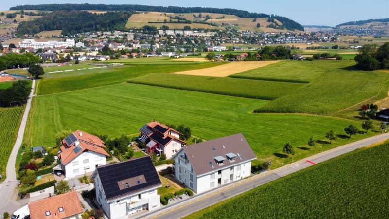 5.5-Zimmer-Maisonette: 146 m² Wohnkomfort mit Galerie, Terrasse und Weitsicht (4)