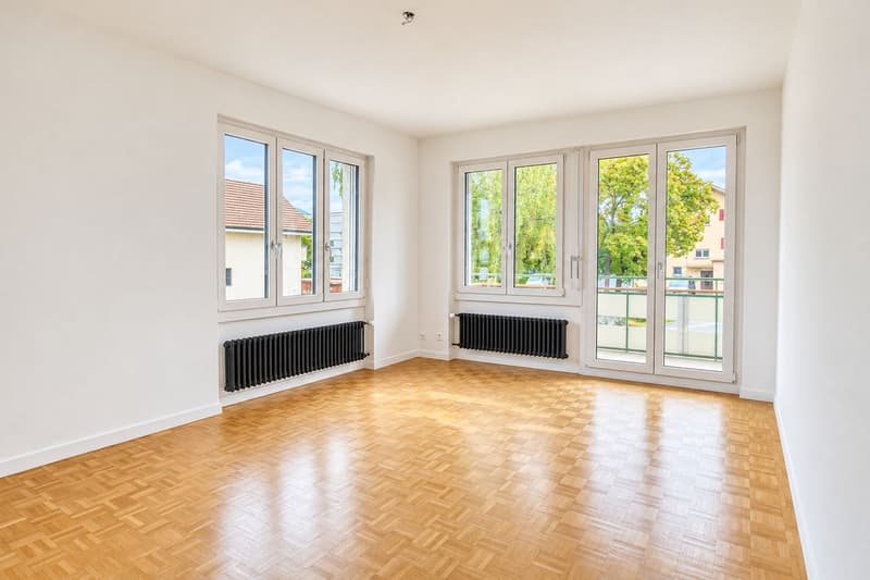 4.5-Zimmerwohnung mit 80 m² Terrasse und Balkon - zentrumsnah in Thun (1)