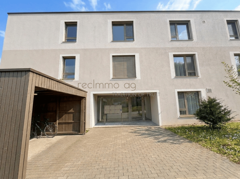 Moderne 2.5-Zimmer-Wohnung mit grosser Terrasse - Minergie (1)