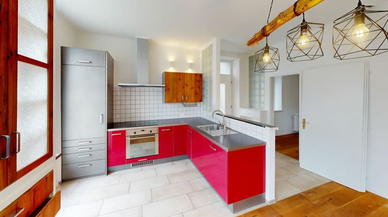 Freshly renovated 2.5-room apartment in Wil AG - available for immediate occupancy (4)