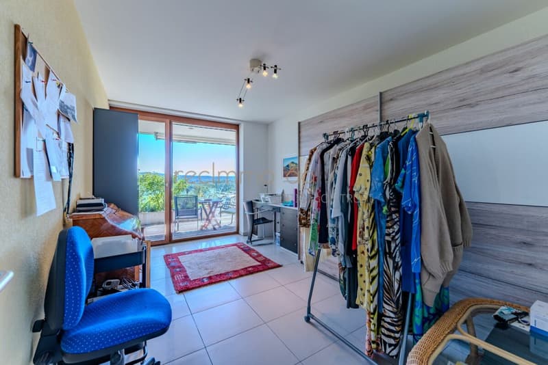 Exclusive 4.5-Room Terrace Apartment with Panoramic Views in Biberstein (6)