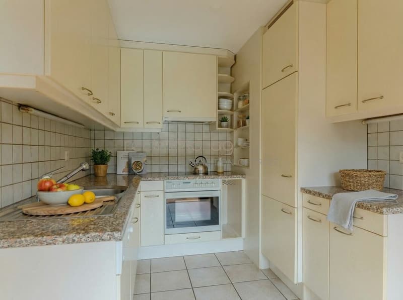 4.5-Zimmer-Wohnung mit Balkon und attraktivem Ausbaupotenzial (3)