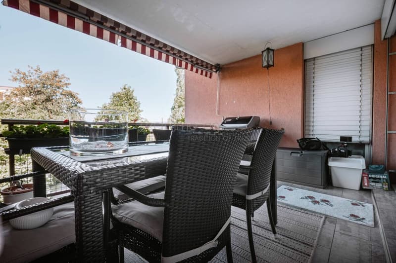 Appartamento in proprietà di 4,5 locali con balcone coperto a Cham (11)