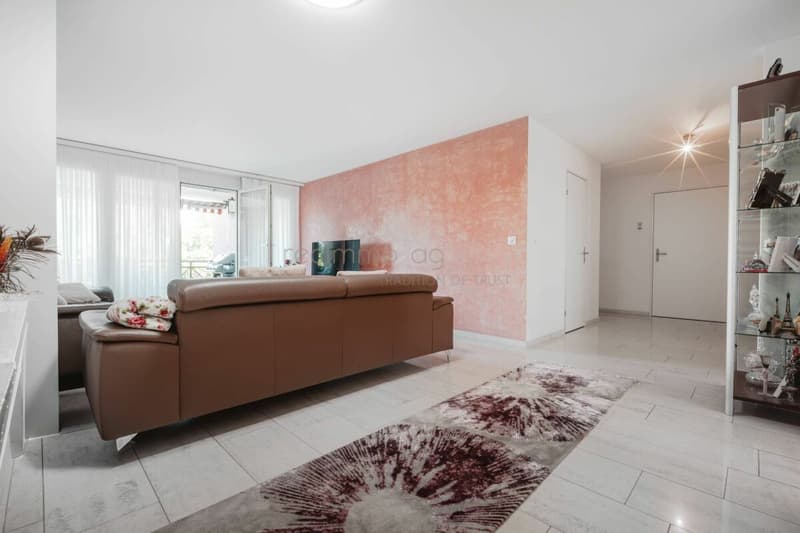 Appartamento in proprietà di 4,5 locali con balcone coperto a Cham (13)