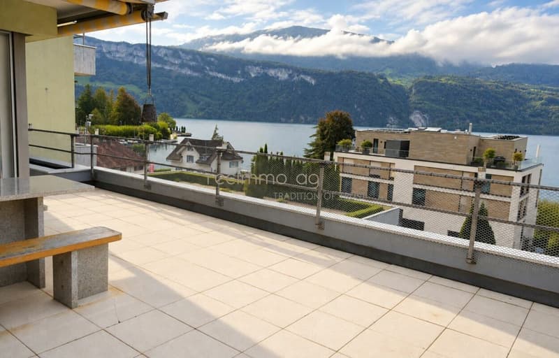 Attraktive 5.5 Zimmer Wohnung mit Seesicht (7)