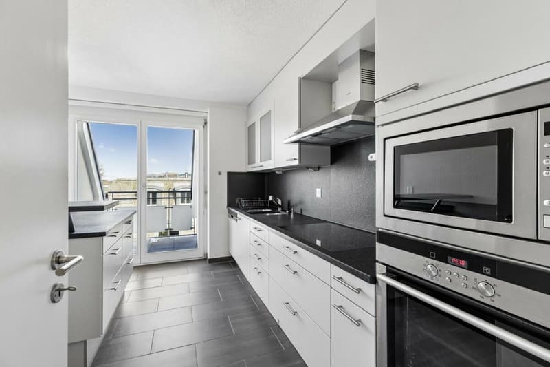 Spacious 5.5-room maisonette apartment with charm, hobby room & potential (15)