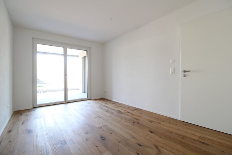 Modern 2.5 room new apartment with spacious seating area in Wängi (5)
