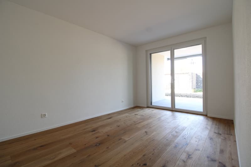 Modern 2.5 room new apartment with spacious seating area in Wängi (6)