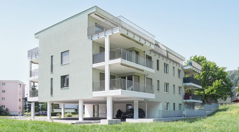 Tiefgaragen-Parkplätze zu vermieten (1)