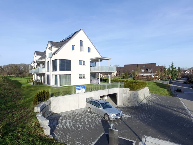 Einstellplatz in Tiefgarage zu vermieten (1)