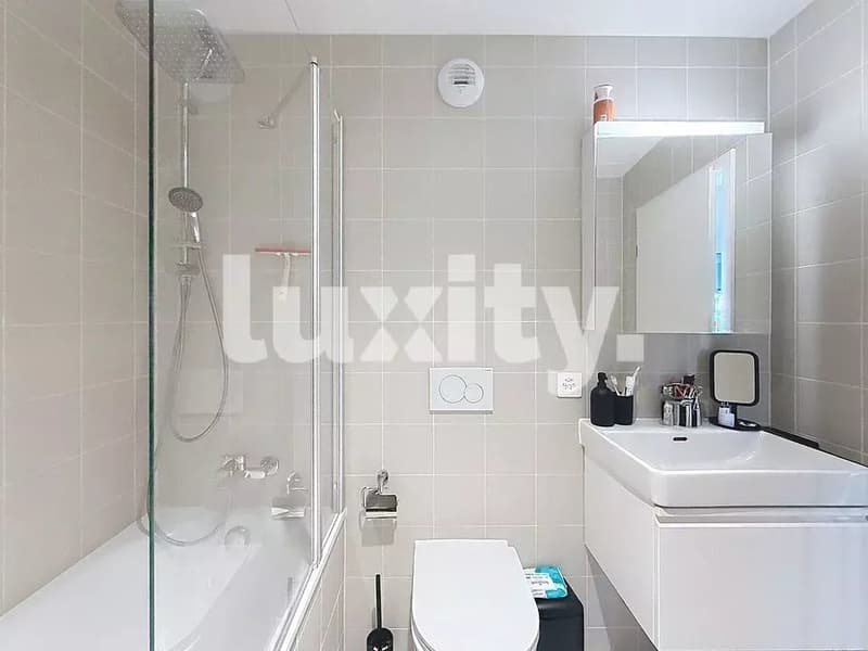 Magnificent apartment with high standards and 150 m² terrace and panoramic view of the lake and the Jura (6)
