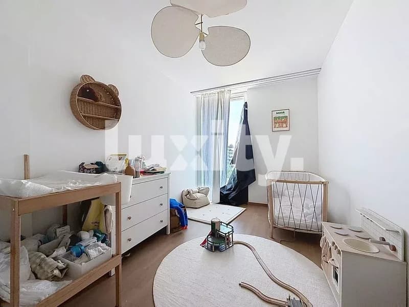 Schönes zeitgenössisches 4.5-Zimmer-Apartment zur Miete ? Innenstadt von Nyon (4)
