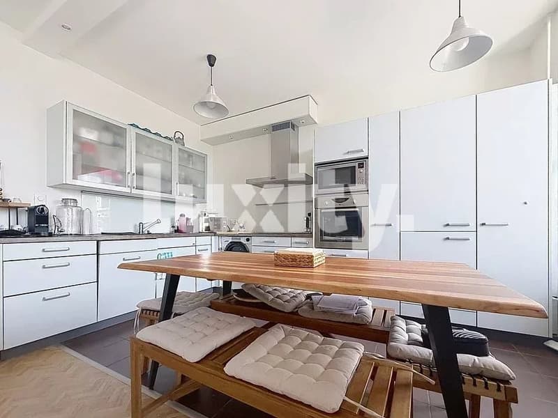 Beautiful fully renovated apartment (2)