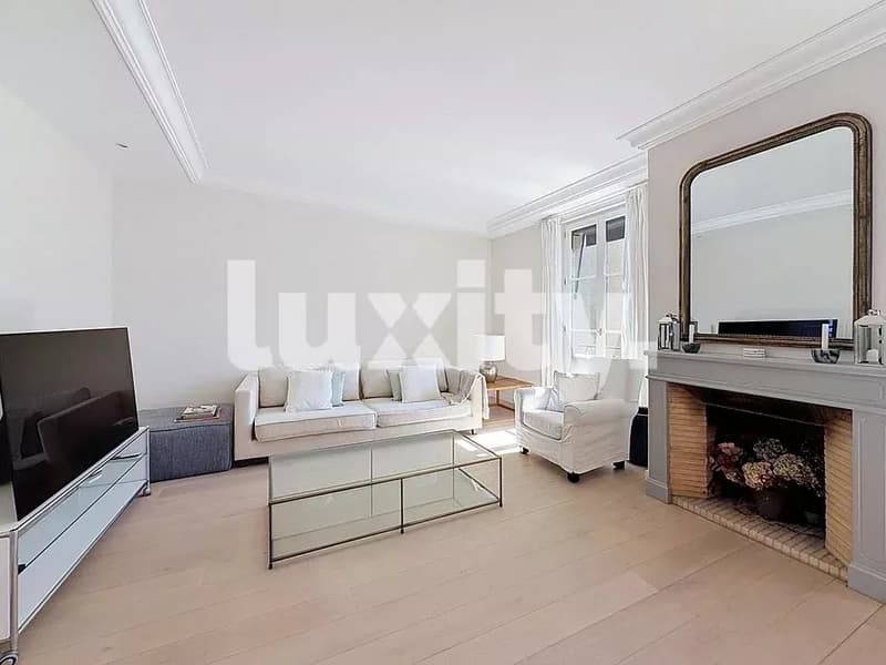 APPARTEMENT MEUBLÉ À DEUX PAS DU VIEUX CAROUGE (1)