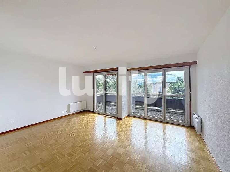 Charmant appartement avec balcon, proche du lac et de la gare. (1)